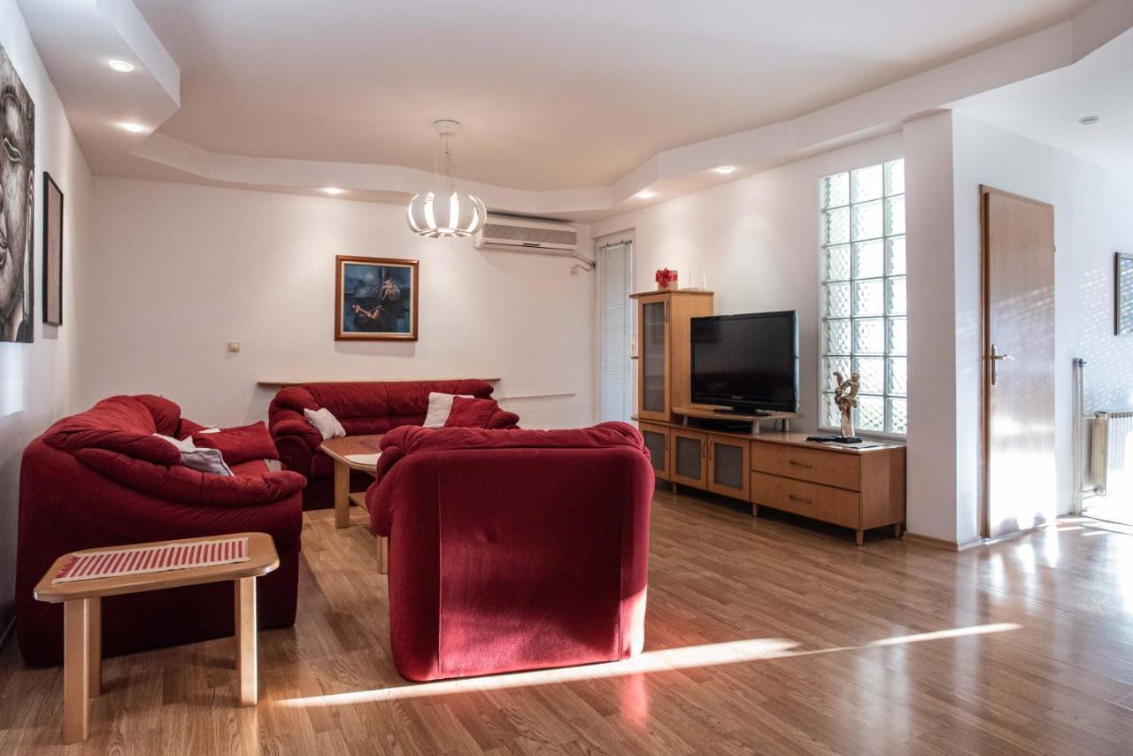 Emilija Apartament *